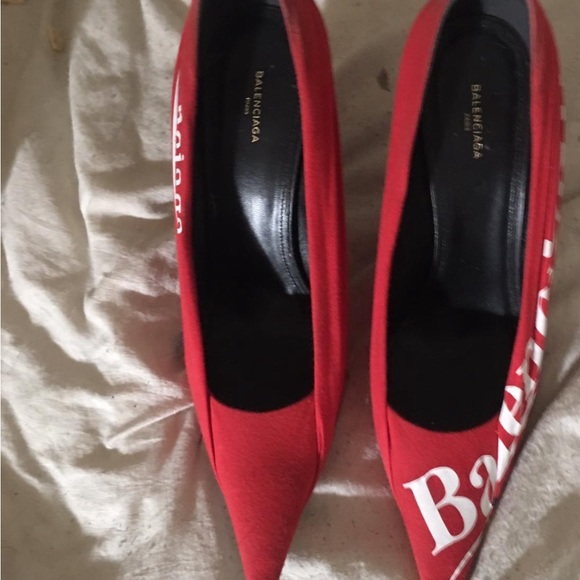 Red Balenciaga 2017 red runway heels - Picture 1 of 3
